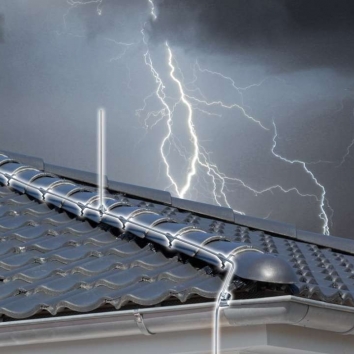 lightning_protection_landscape_web_0-bd8bff06d050ed798b9127d988ce3af1.jpg